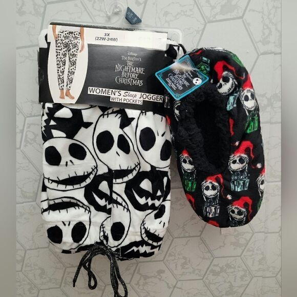 New Nightmare Before Christmas Bundle. - Picture 1 of 5